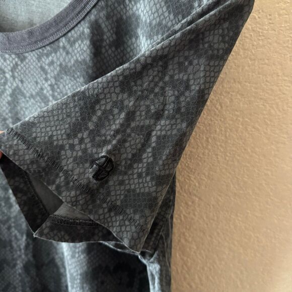 ANINE BING Python Snake Print Lili Tee Womens Large Gray Crewneck Short Sleeve - Picture 3 of 9
